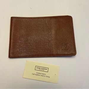 Louis Vuitton, Taiga Leather, Brown,‎ Checkbook Holder, Brown, Tag